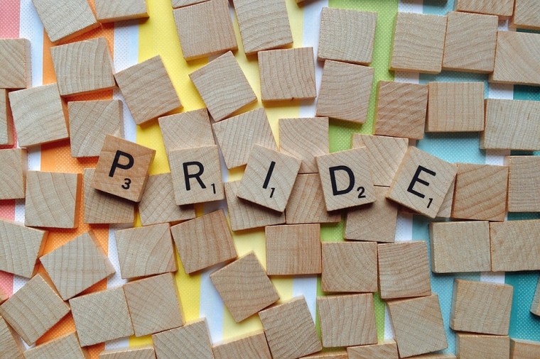 pride-2495945_960_720